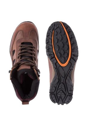 Bota Outdoor Café San Polos