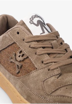 Zapatilla Randy Suede Sneakers Khaki Scalpers