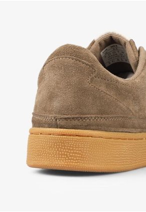 Zapatilla Randy Suede Sneakers Khaki Scalpers