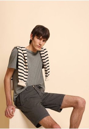 Bermuda Outfitters Dark Khaki Scalpers