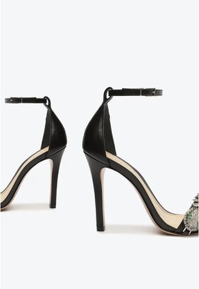 Sandalia Negro Schutz S013871675000135