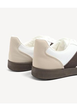 Tenis Retro De Contrastes Para Mujer Beige Seven Seven