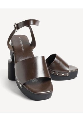 Sandalias De Tacón Con Tachas Para Mujer Café Seven Seven