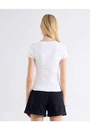 Camiseta Cuello Redondo Abotonada  Para Mujer Blanco Seven Seven