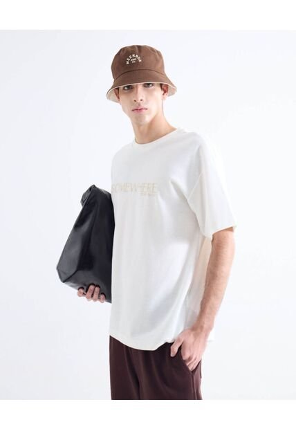 Camiseta Estampada Somewhere  Para Hombre Crudo Seven Seven