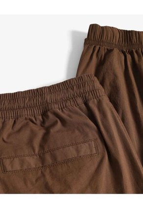Pantalón Carrot Ligero Para Hombre Café Seven Seven