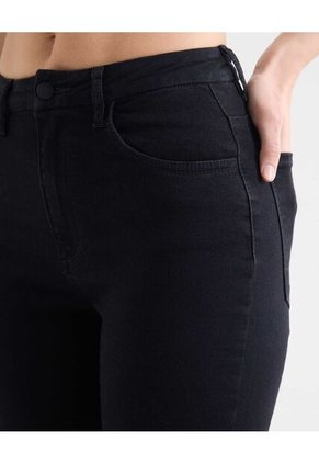 Jean Para Mujer Curvy Color Negro Marca Seven Seven #28160969