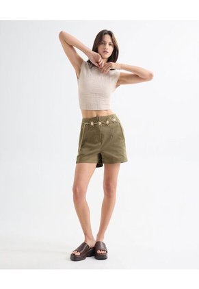 Short Tejido Plano Con Pinzas Para Mujer Verde Seven Seven