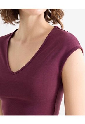 Camiseta Para Mujer Manga Corta Cuello V Color Vino Marca Seven Seven #28096511