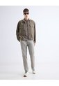 Pantalón Chino Regular  Para Hombre Gris Seven Seven de Seven Seven