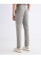 Pantalón Chino Regular  Para Hombre Gris Seven Seven de Seven Seven