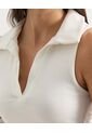 Crop Top Cuello Polo  Para Mujer Crudo Seven Seven de Seven Seven
