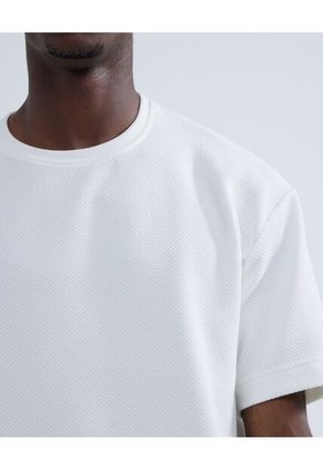 Camiseta Tejida Texturizada Oversize  Para Hombre Marfil Seven Seven