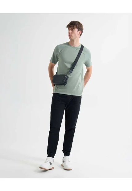 Jogger Bolsillos De Parche  Para Hombre Negro Seven Seven