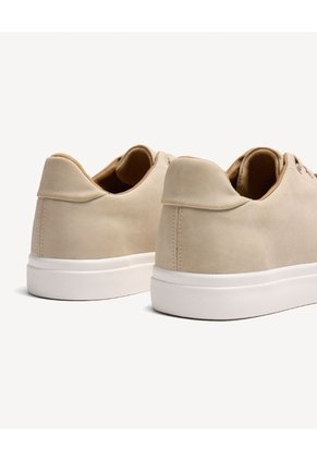 Tenis Deportivos Suela Plana  Para Hombre Beige Seven Seven