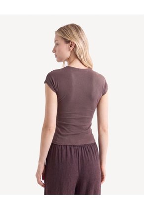 Camiseta De Silueta Definida Para Mujer Café Seven Seven