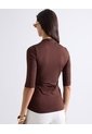 Camiseta Cuello Perkins Ajuste Suave  Para Mujer Café Seven Seven de Seven Seven