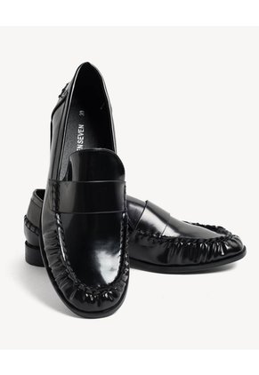 Mocasines Empeine Decorativo Para Mujer Negro Seven Seven