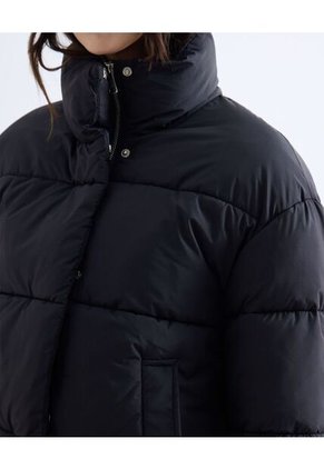 Chaqueta Acolchada Cuello Alto  Para Mujer Negro Seven Seven