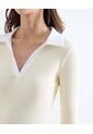 Camiseta Acanalada Cuello Polo  Para Mujer Crema Seven Seven de Seven Seven