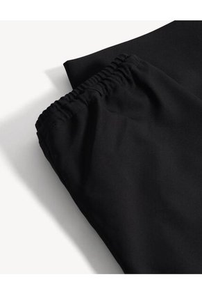 Pantalón Amplio Encauchado  Para Mujer Negro Seven Seven