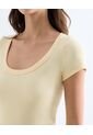 Camiseta Acanalada Escote Amplio  Para Mujer Amarillo Seven Seven de Seven Seven