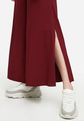 Pantalón Vinotinto Seven Seven