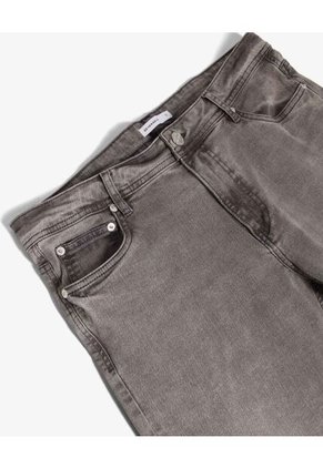 Jean Skinny Tono Gris Con Desgastes  Para Hombre Gris Seven Seven