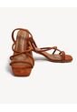 Sandalias Tacón Tiras Cruzadas  Para Mujer Camel Seven Seven de Seven Seven