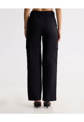 Pantalón Cargo Recto Con Bolsillos  Para Mujer Negro Seven Seven