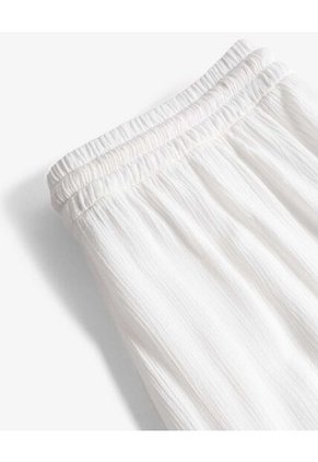 Short Amplio Encauchado  Para Mujer Hueso Seven Seven