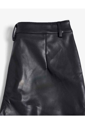 Short Bermuda Efecto Cuero  Para Mujer Negro Seven Seven