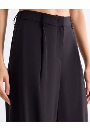 Pantalón Tiro Alto Con Prenses  Para Mujer Negro Seven Seven