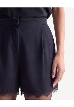 Short Sastrero Con Encaje  Para Mujer Negro Seven Seven