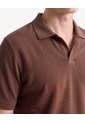 Polo Cuello Abierto Tejido Pesado  Para Hombre Café Seven Seven de Seven Seven