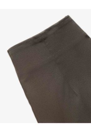 Short Tiro Alto Con Pinzas  Para Mujer Café Seven Seven