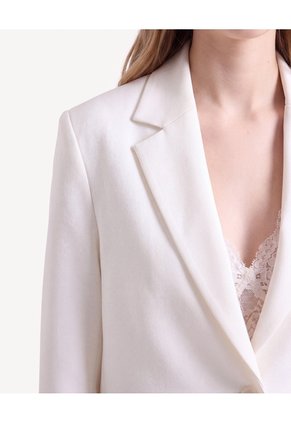 Blazer Corto Solapa Y Botones  Para Mujer Crudo Seven Seven