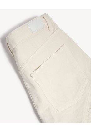 Short Para Mujer Multiusos Plano Color Marfil Marca Seven Seven #28191117