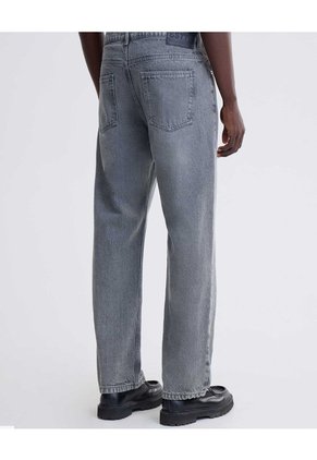 Jean Straight Gris Medio Con Desgaste  Para Hombre Gris Seven Seven