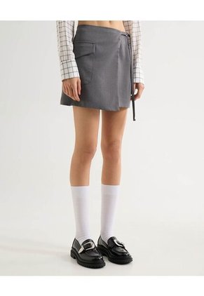 Short Con Tapa  Para Mujer Gris Seven Seven