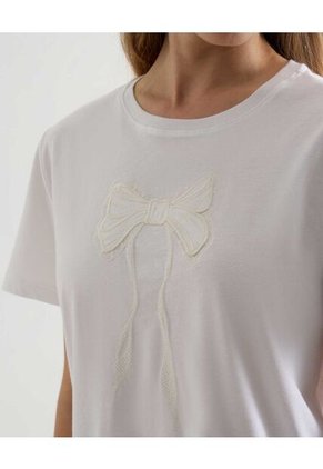 Camiseta Holgada Con Bordado  Para Mujer Crudo Seven Seven