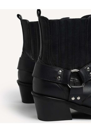 Botines Western Con Hebilla  Para Mujer Negro Seven Seven