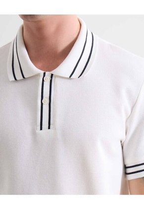 Polo Para Hombre Cuello Tejido Sin Bolsillo Color Crudo Marca Seven Seven #45110928