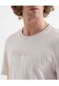 Camiseta Estampado En Relieve  Para Hombre Marfil Seven Seven de Seven Seven