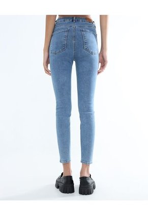 Jean Para Mujer Curvy Color Azul Medio Marca Seven Seven #28160843