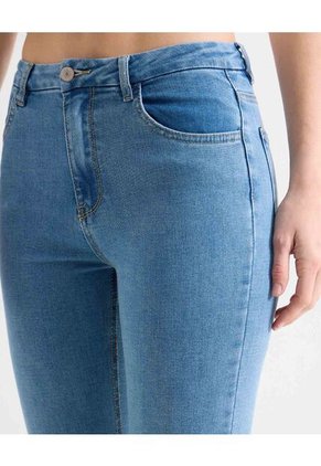 Jean Para Mujer Curvy Color Azul Medio Marca Seven Seven #28160843