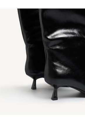 Bota Punta Fina Para Mujer Negro Seven Seven