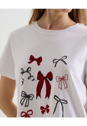 Camiseta Estampada Oversize Moños  Para Mujer Crudo Seven Seven