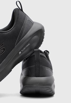 Tenis Training SKECHERS Plush Foam Negro
