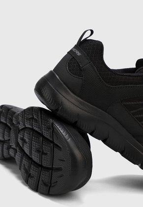 Tenis Negro Skechers New World